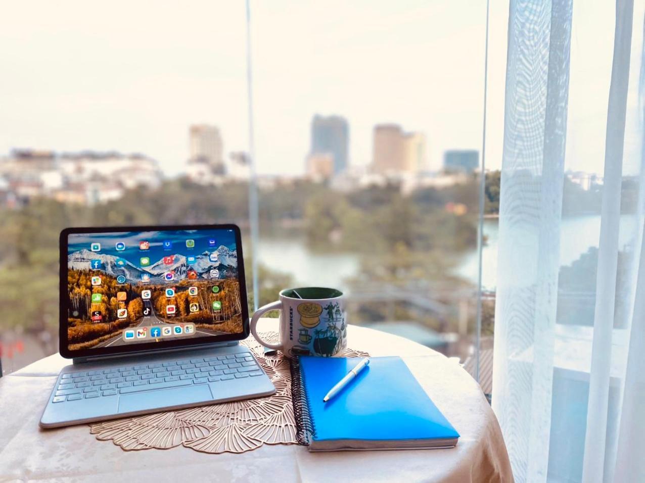 Lamandarina Hanoi Bagian luar foto